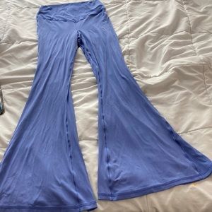 Crossover Super Flares by Aerie